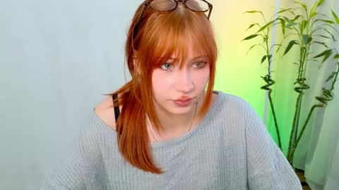 Snapshot of fleur_fox chatting on 05/28/26, 09:28 fleur_fox online show from 05/28/26, 09:28