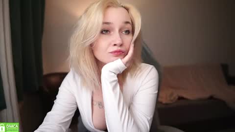 Snapshot of fleurdelisa chatting on 07/05/26, 09:00 Lisa online show from 07/05/26, 09:00