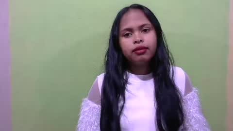 Snapshot of fleurtess_xx chatting on 04/27/26, 04:10 Claire online show from 04/27/26, 04:10
