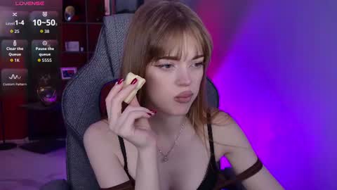 Flexyfoxy online show from 06/28/26, 03:18