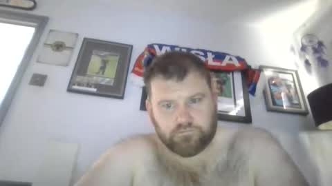 Snapshot of flightdude12 chatting on 11/21/25, 10:36 flightdude12 online show from 11/21/25, 10:36