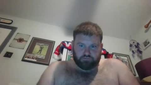 Snapshot of flightdude12 chatting on 11/22/25, 01:37 flightdude12 online show from 11/22/25, 01:37