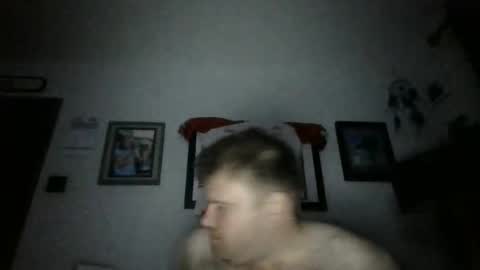 Snapshot of flightdude12 chatting on 11/25/25, 06:52 flightdude12 online show from 11/25/25, 06:52