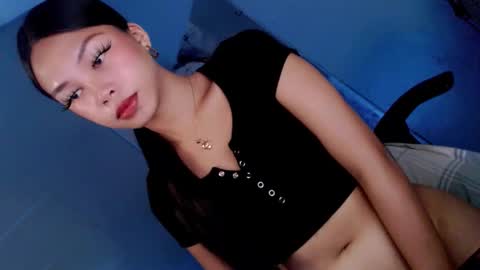 Suzy online show from 04/19/26, 02:05