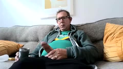 Flickrbrite online show from 12/17/24, 05:15