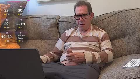 Flickrbrite online show from 04/10/26, 05:17