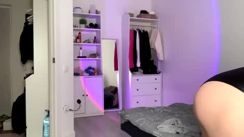 Dasha and Vitalii online show from 04/19/26, 06:10