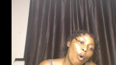 Snapshot of flirty_xxbonny chatting on 05/28/26, 06:27 flirty_xxbonny online show from 05/28/26, 06:27