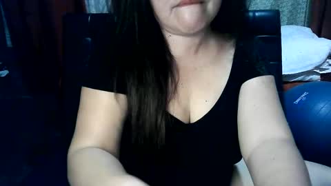 Snapshot of flirtymistressx chatting on 05/26/26, 01:07 FlirtyMistressX online show from 05/26/26, 01:07