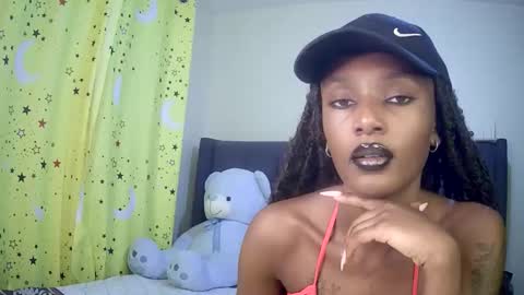 sheery online show from 10/19/25, 04:02