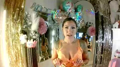 Flobella online show from 08/04/26, 12:25