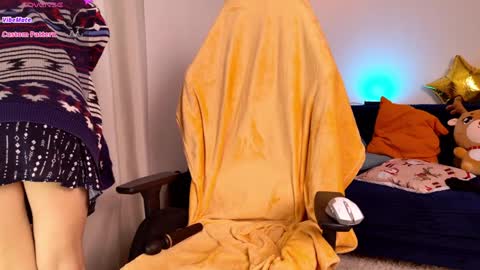 Snapshot of flonodo chatting on 01/08/25, 06:20 Eliza online show from 01/08/25, 06:20