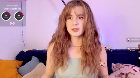 Snapshot of flonodo chatting on 02/02/25, 02:24 Eliza online show from 02/02/25, 02:24