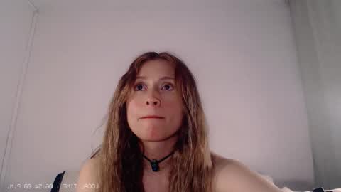 flor3citarockera online show from 11/27/25, 12:02