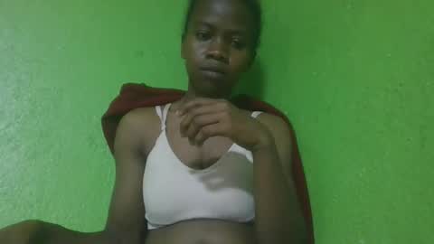 Snapshot of flora48230522373 chatting on 04/25/26, 01:41 flora48230522373 online show from 04/25/26, 01:41