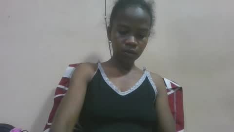 Snapshot of flora48230522373 chatting on 04/29/26, 04:33 flora48230522373 online show from 04/29/26, 04:33