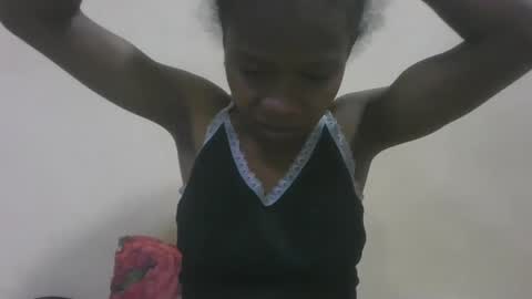Snapshot of flora48230522373 chatting on 05/01/26, 02:43 flora48230522373 online show from 05/01/26, 02:43
