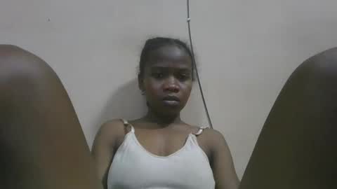 Snapshot of flora48230522373 chatting on 05/11/26, 02:45 flora48230522373 online show from 05/11/26, 02:45