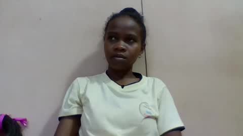 Snapshot of flora48230522373 chatting on 05/23/26, 08:18 flora48230522373 online show from 05/23/26, 08:18