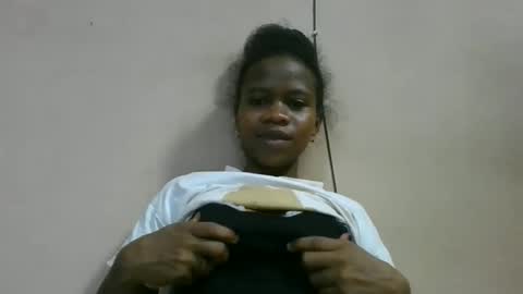 Snapshot of flora48230522373 chatting on 05/31/26, 06:53 flora48230522373 online show from 05/31/26, 06:53
