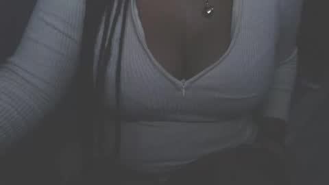 Snapshot of flora886505 chatting on 09/24/25, 12:58 flora886505 online show from 09/24/25, 12:58