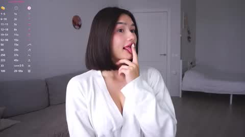 Snapshot of floralmuse chatting on 02/20/26, 05:59 Viola online show from 02/20/26, 05:59