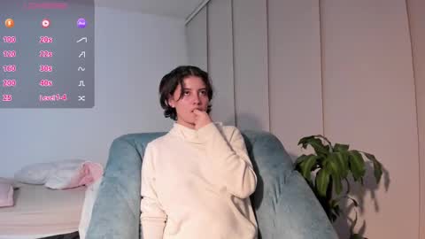 Snapshot of flordejamaica chatting on 01/06/25, 04:47 Tell me My Love online show from 01/06/25, 04:47