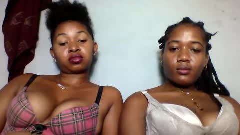 florencia011 online show from 02/25/25, 09:35