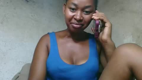 florencia011 online show from 01/18/26, 12:09