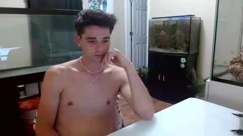 Snapshot of florida_twink chatting on 09/09/25, 11:37 OF Joey Grey17 online show from 09/09/25, 11:37