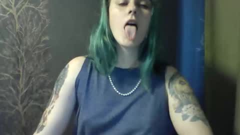 Snapshot of flower_bluee chatting on 05/21/26, 04:25 Ambika 3 online show from 05/21/26, 04:25