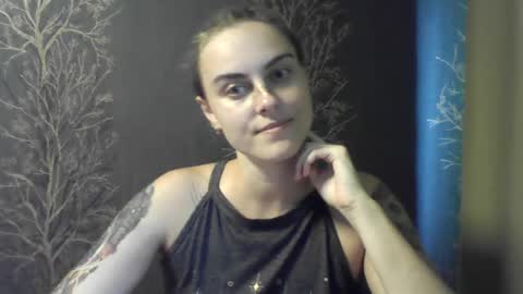 Snapshot of flower_bluee chatting on 07/14/26, 01:17 Ambika 3 online show from 07/14/26, 01:17