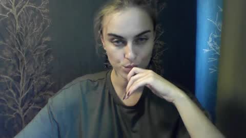Snapshot of flower_bluee chatting on 08/03/26, 09:26 Ambika 3 online show from 08/03/26, 09:26