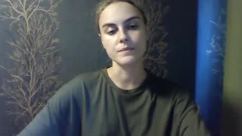 Snapshot of flower_bluee chatting on 08/05/26, 12:08 Ambika 3 online show from 08/05/26, 12:08