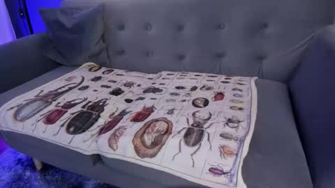 Its a pleasure to meet you. Im Flower. Help me reach 1k. Follow me. online show from 03/07/26, 12:13