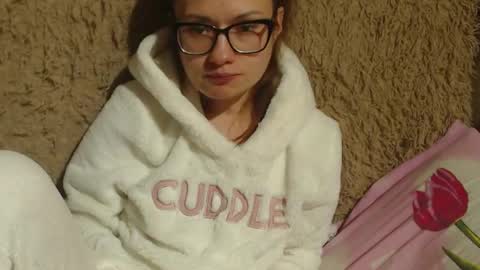 say meow and send tip  online show from 12/23/24, 07:20