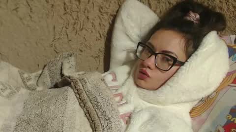 say meow and send tip  online show from 02/08/25, 12:06