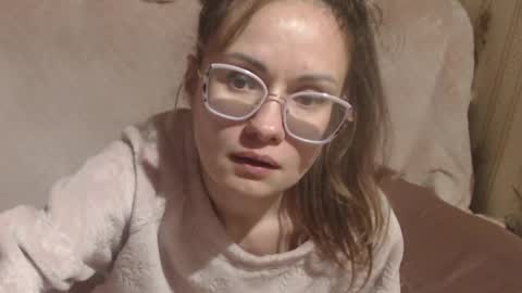 say meow and send tip  online show from 04/12/26, 03:17