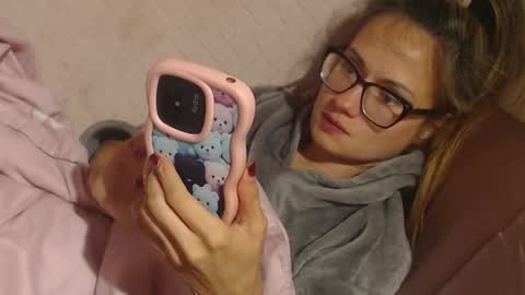 say meow and send tip  online show from 09/26/25, 03:16