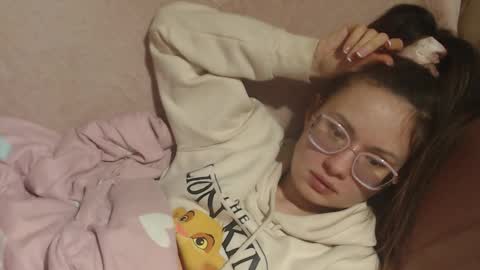 say meow and send tip  online show from 03/21/26, 05:05