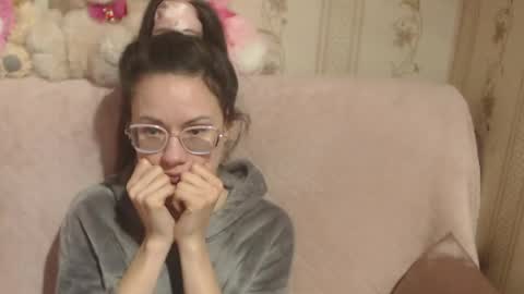 say meow and send tip  online show from 03/23/26, 07:34