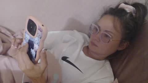 say meow and send tip  online show from 05/25/26, 04:13