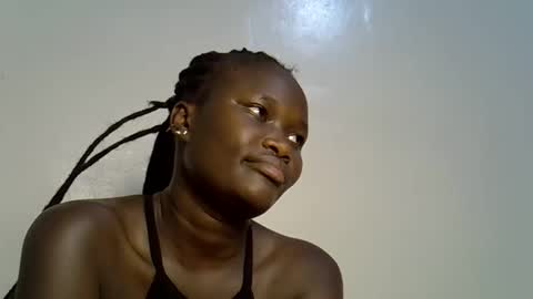 flowerdiva002 online show from 01/13/26, 06:02