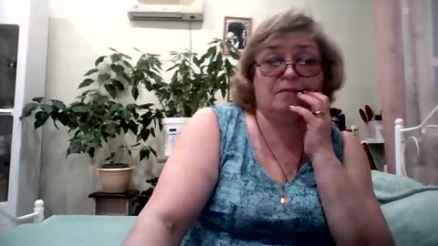 Flowerlower online show from 02/03/25, 02:45