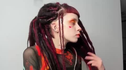 Snapshot of flowerofsin2001 chatting on 03/02/25, 03:27 Flower online show from 03/02/25, 03:27