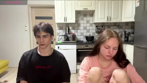 flowerscouple online show from 04/06/26, 10:22