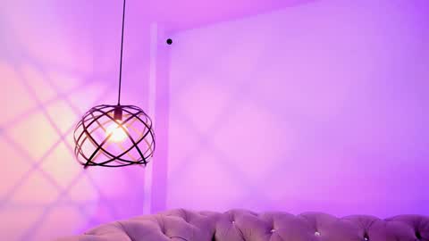  FLUFFY BUBBLE  online show from 01/06/25, 10:02