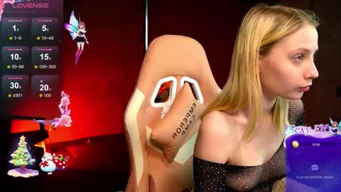 fluffy_cloude online show from 01/11/26, 10:48