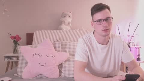 Snapshot of fluffy_hat chatting on 01/29/25, 07:36 Fluffy and Krut online show from 01/29/25, 07:36