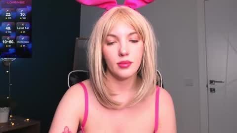 Monica online show from 02/14/25, 04:37